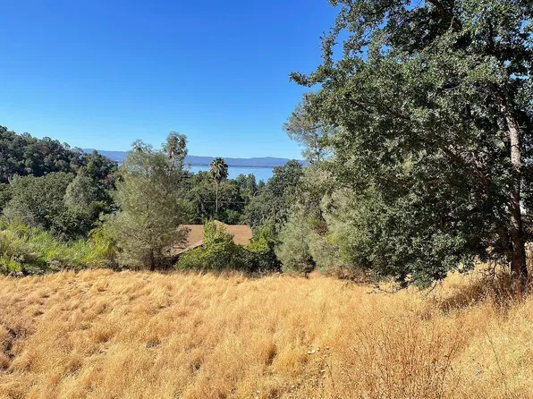 6621 Logan Dr, Lucerne, CA 95458