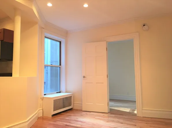 417 West 43rd Street image 1 of 8