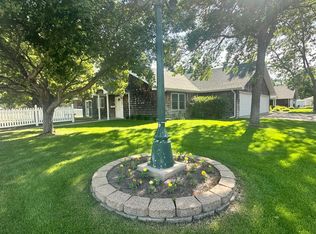 1307 N Dakota St, Aberdeen, SD 57401