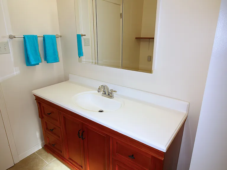 1090 Meridian Ct — Photo 27