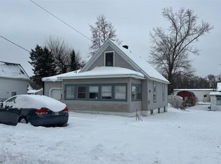 306 Lambert St, Knox, IN 46534