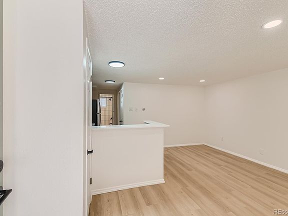 4th image of 188-198 S Clarkson St #303