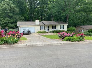 300 Sequoyah Dr, Alpharetta, GA 30004