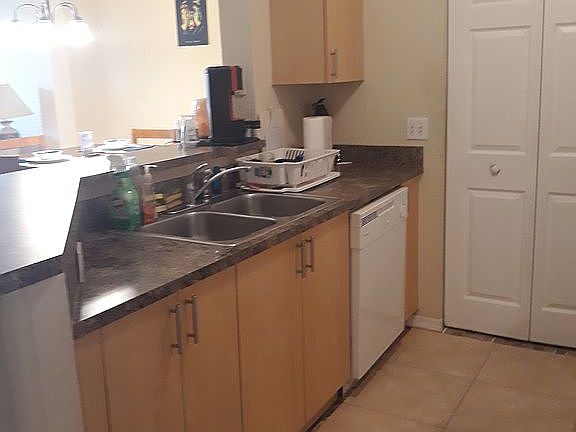 5th image of 2409 Belmont Ln