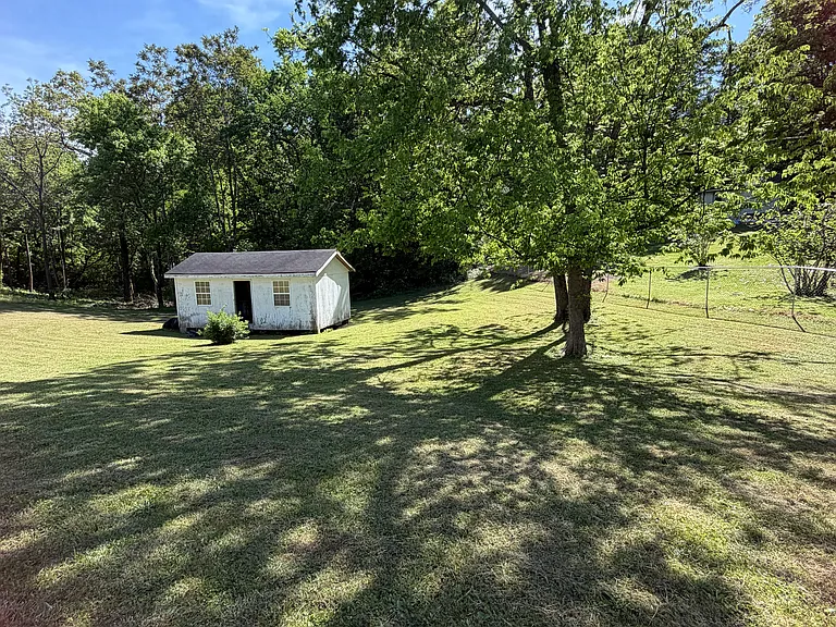 8838 Igou Gap Rd — Photo 23