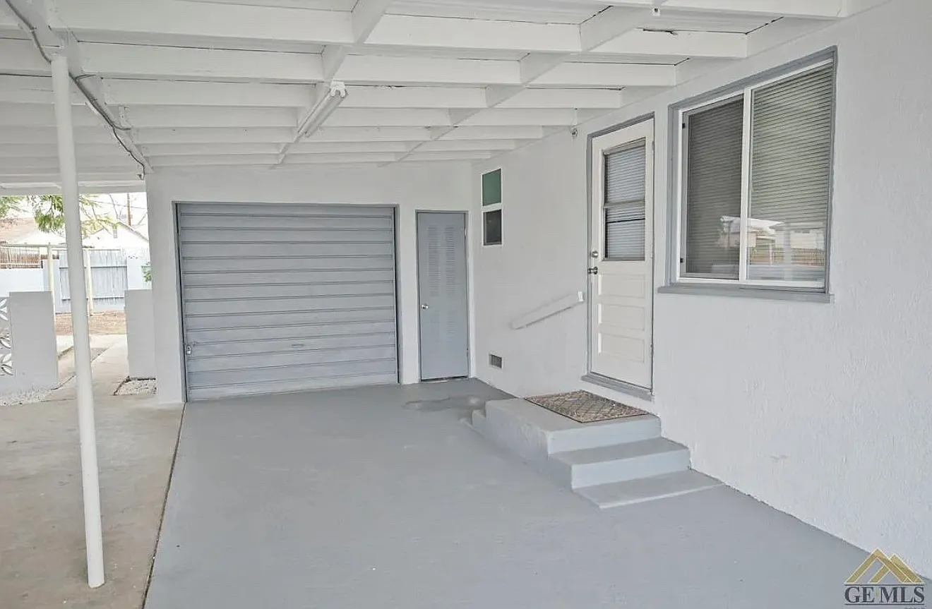 1800 Esther Dr — Photo 3