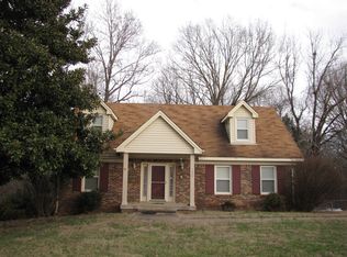 1033 Foxmoor Dr, Clarksville, TN
