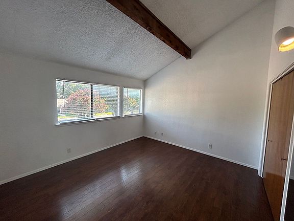 5th image of 3413 W 5th St #7