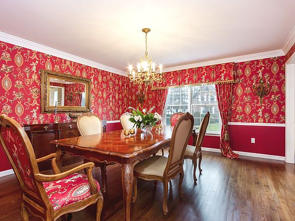Lovely formal dining room