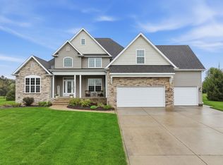 186 Buckskin Ln, Valparaiso, IN 46383