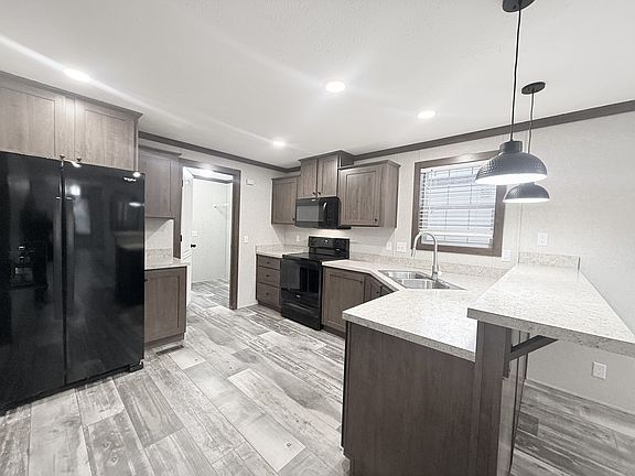 4th image of 4000 E 134th St #1003