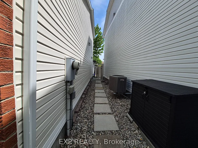 192 Windhurst Dr — Photo 10