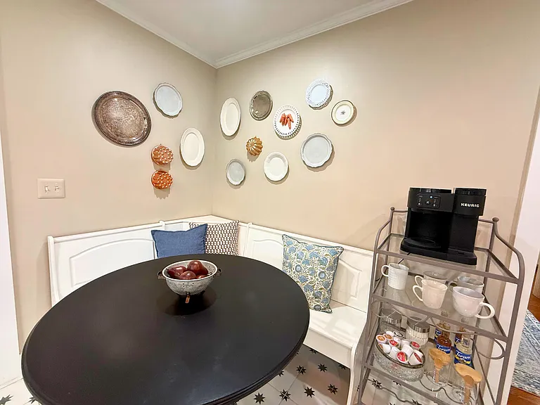 11 Brooks Ave — Photo 18