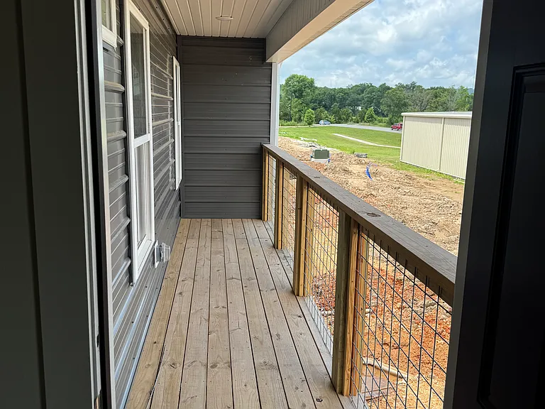 2301 N Center St — Photo 4