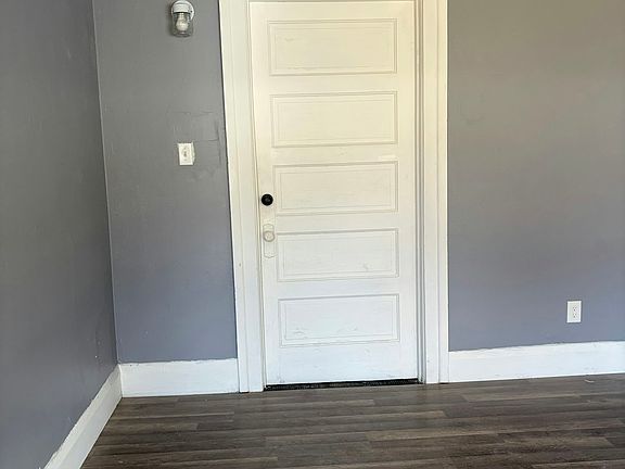 5th image of 2618 Collingwood Blvd #D