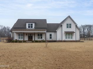 4698 W Oak Grove Rd, Hernando, MS 38632