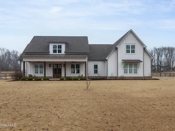 4698 W Oak Grove Rd, Hernando, MS 38632