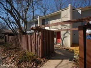 2256 Southgate Sq, Reston, VA 20191