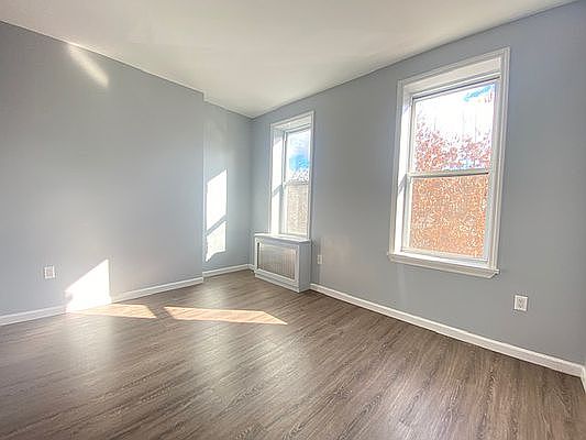 3rd image of 30-10 42nd St #3R