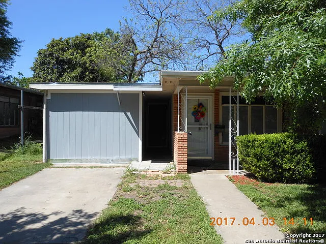 427 Lively Dr #GARAGE