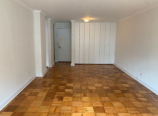 2nd image of 301 E 73rd St APT 6B