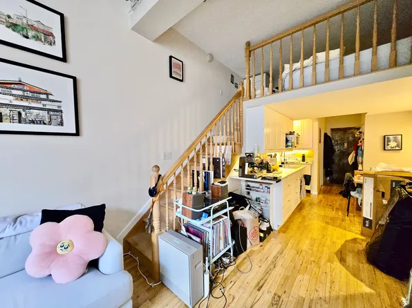 310 East 23rd Street image 4 of 13