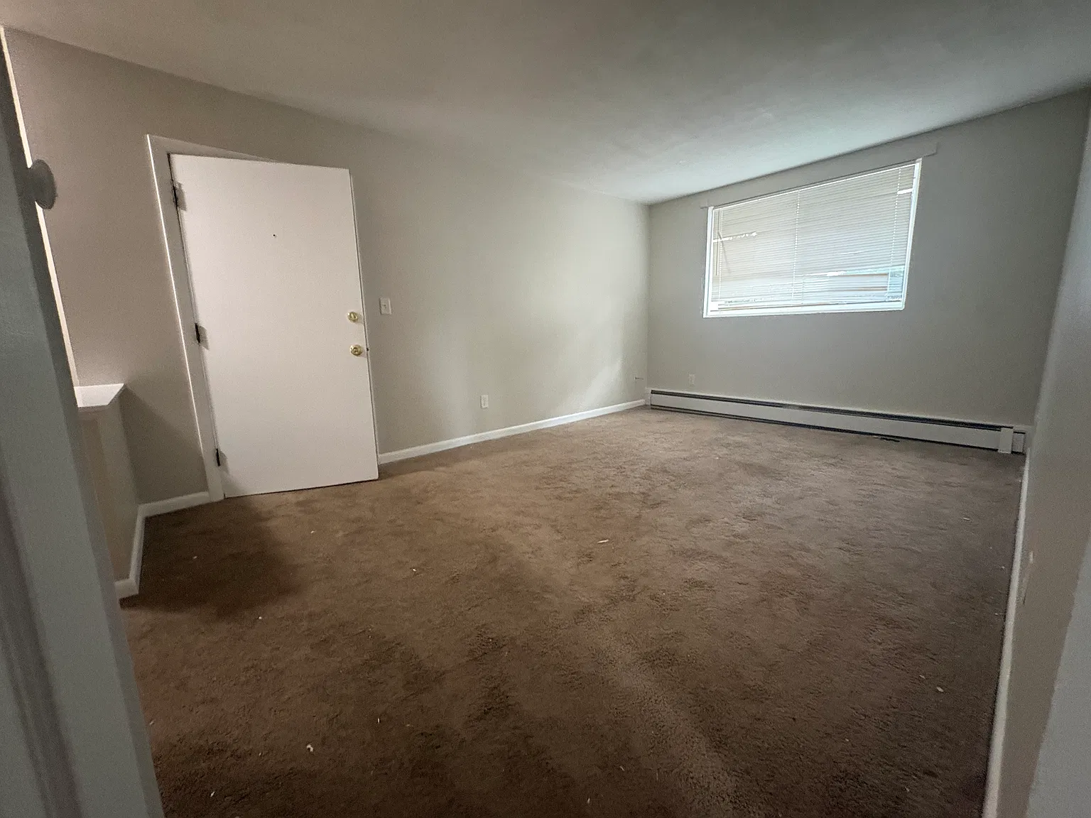 160 W Main St — Photo 2