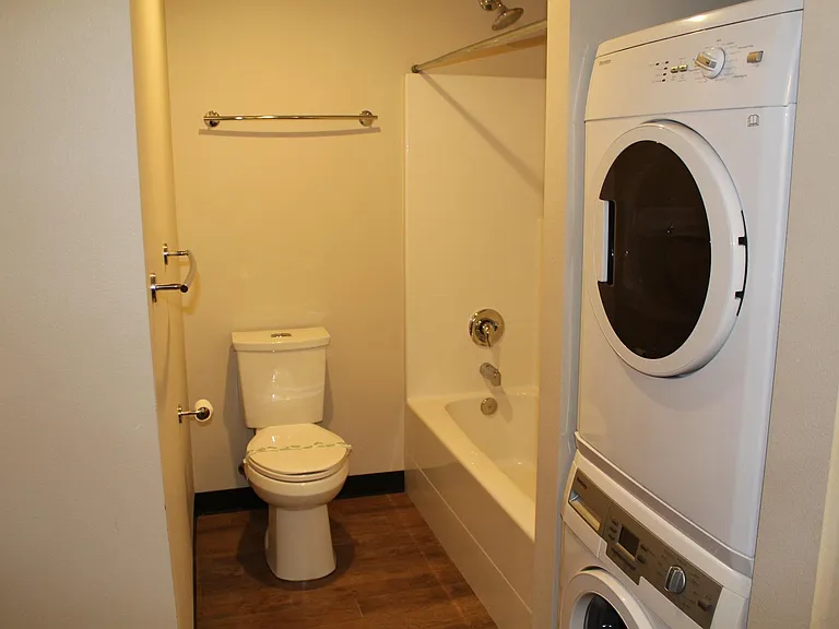5013 Sand Point Pl NE #B — Photo 7