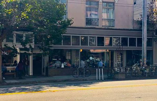 1st image of 2801 Pine St APT 1