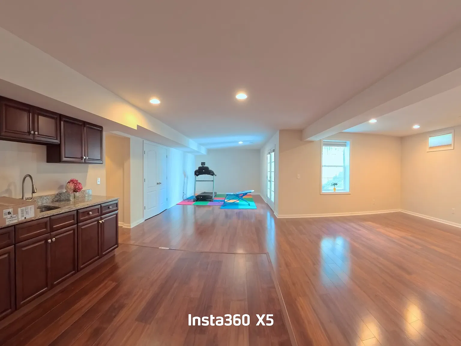 2 bed, 1200 sqft, $1,575 — Photo 3