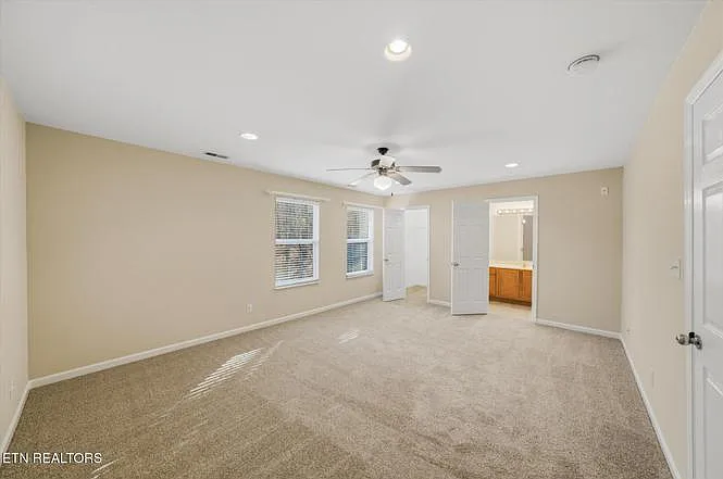 10724 Prince Albert Way — Photo 12