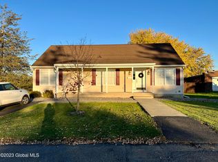 16 N Clement Ave, Ravena, NY 12143