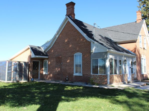 504 S Main St, Loa, UT 84747