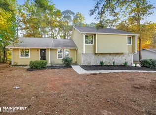 16 Hager Dr, Riverdale, GA 30274