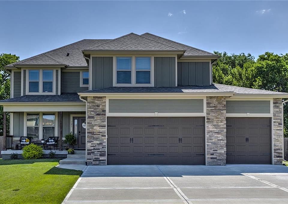 1st image of 721 N Solomon Dr