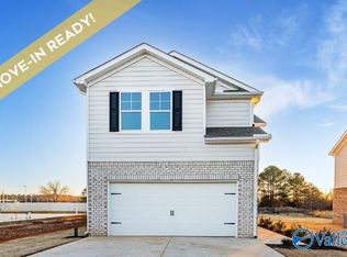 324 Summit Lakes Dr, Athens, AL 35613