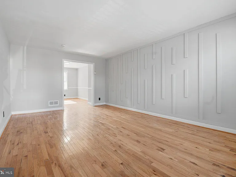 3525 Kentucky Ave — Photo 3