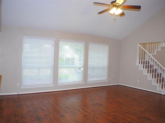 3rd image of 7210 Renfro Dr