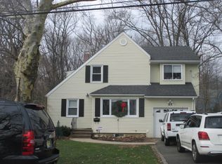 23 Evelyn Rd, Roseland, NJ 07068
