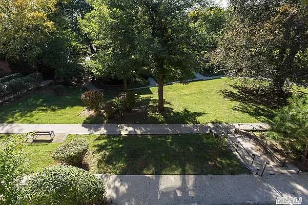 Sold by Douglas Elliman | media 25