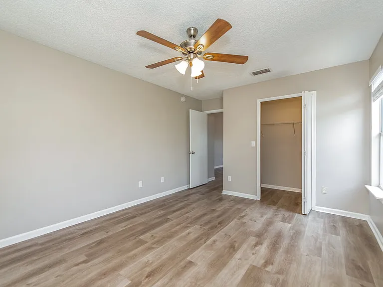 309 Carriann Cove Trl W — Photo 11