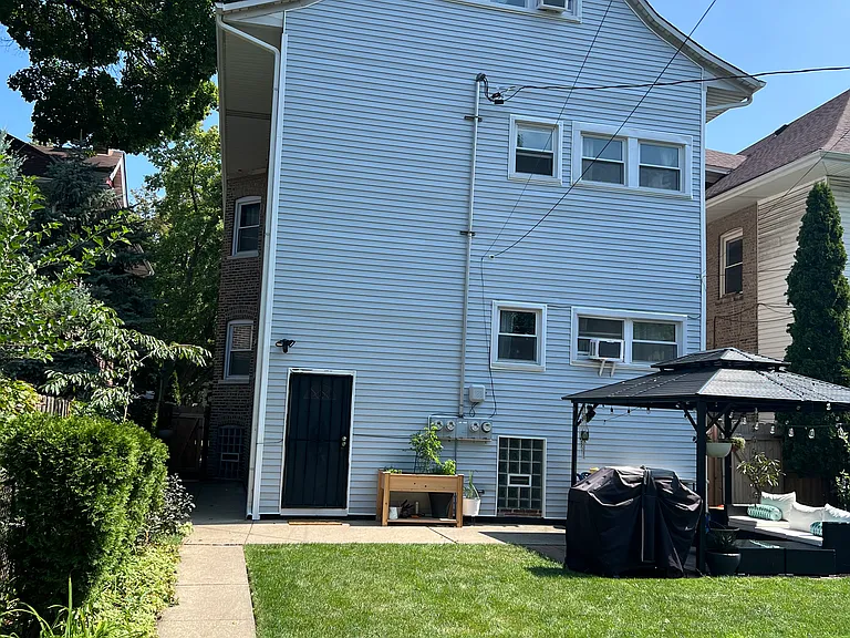 224 N Austin Blvd #1 — Photo 32