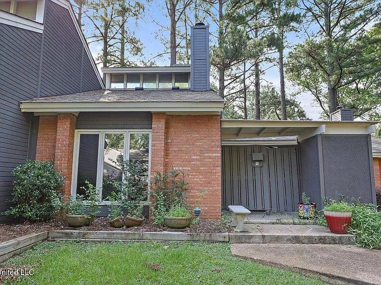 200 Woodgreen Dr #2 — Photo 22