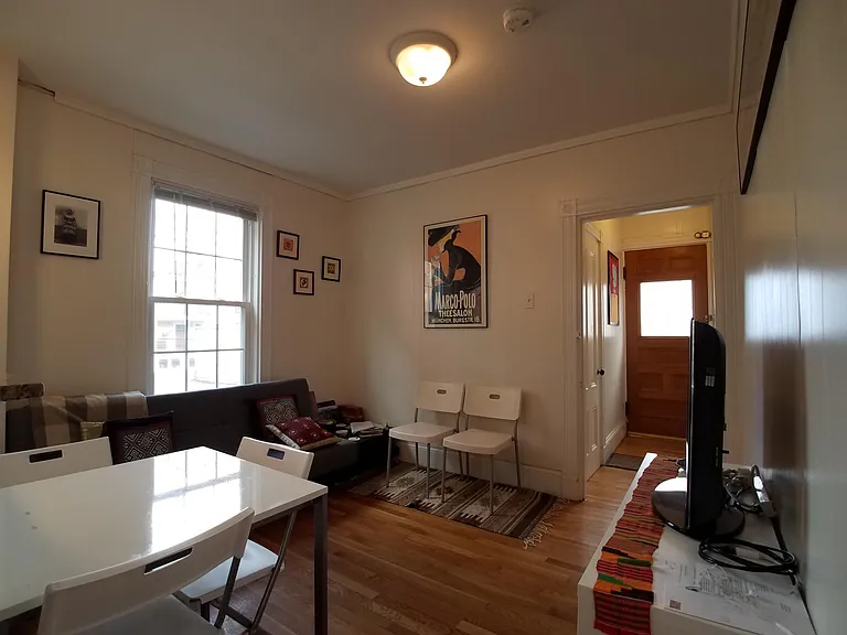 22 Inman Pl — Photo 3