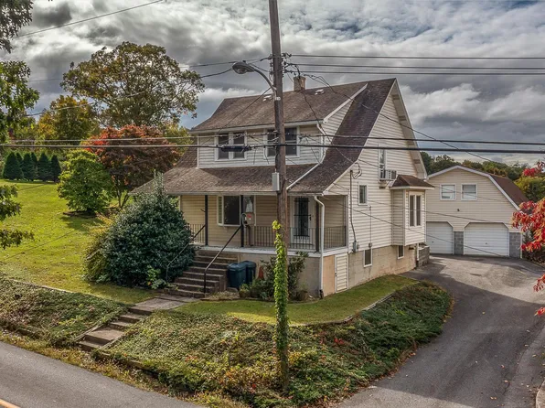 188 Johnsons Mill Rd, Berkeley Springs, WV 25411