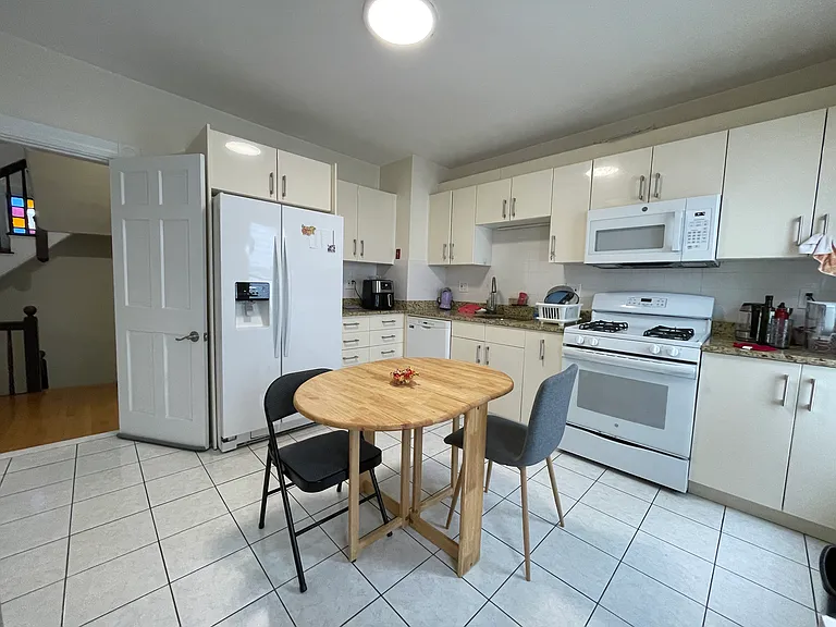 67 Fairbanks St #2 — Photo 15