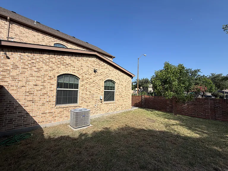 12305 Halima St — Photo 24