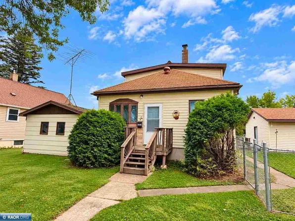 1311 10th St S, Virginia, MN 55792