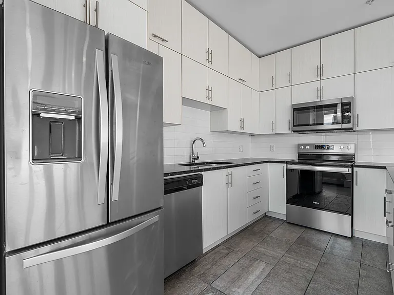3569 Dutch Village Rd — Photo 40