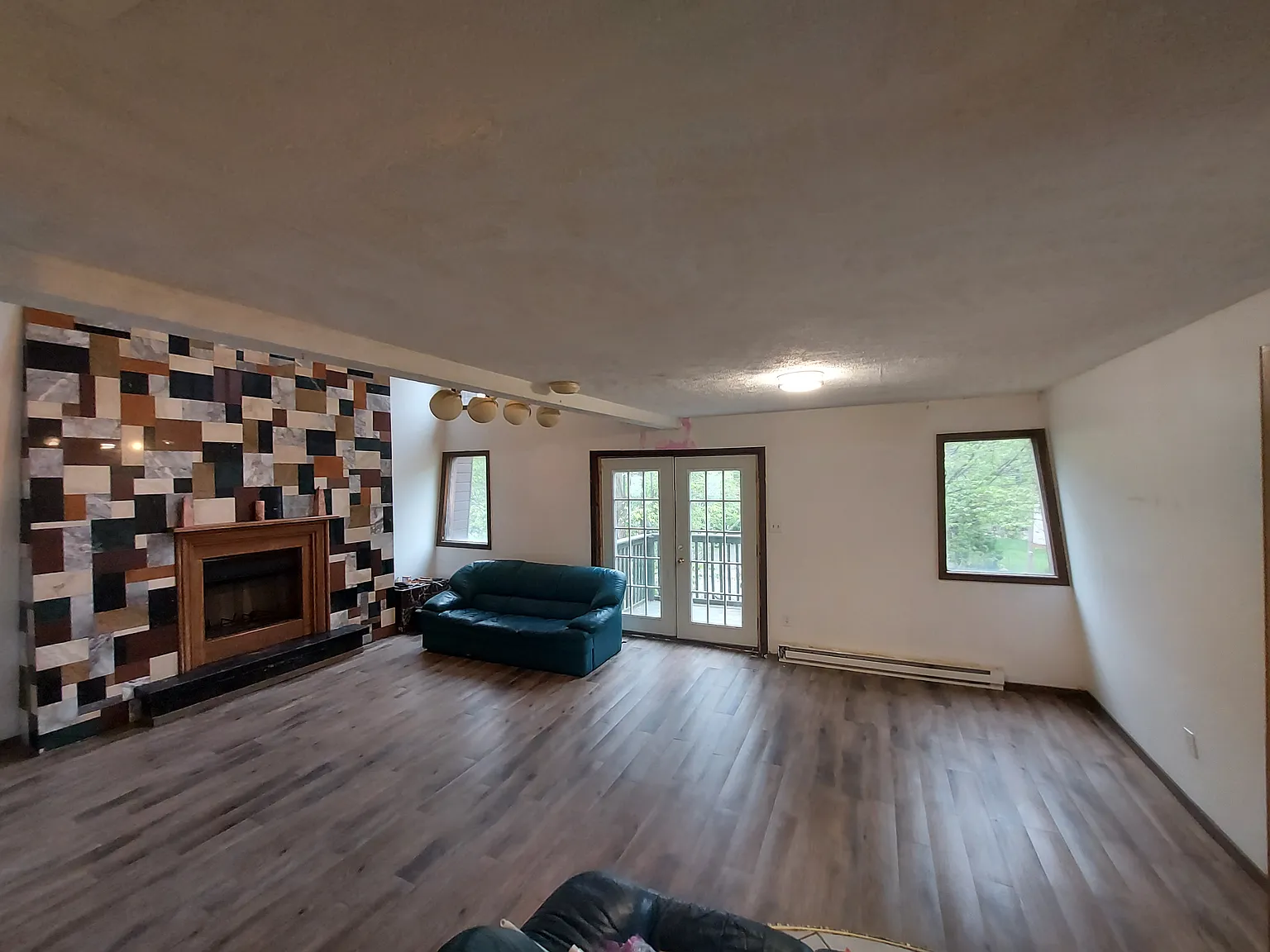 2424 Winding Way — Photo 2